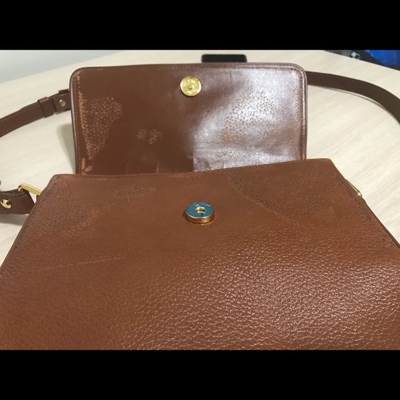 SEND me an offer
Burberrys of London 🌹Price⬇️⬇️⬇️ - Picture 13 of 13